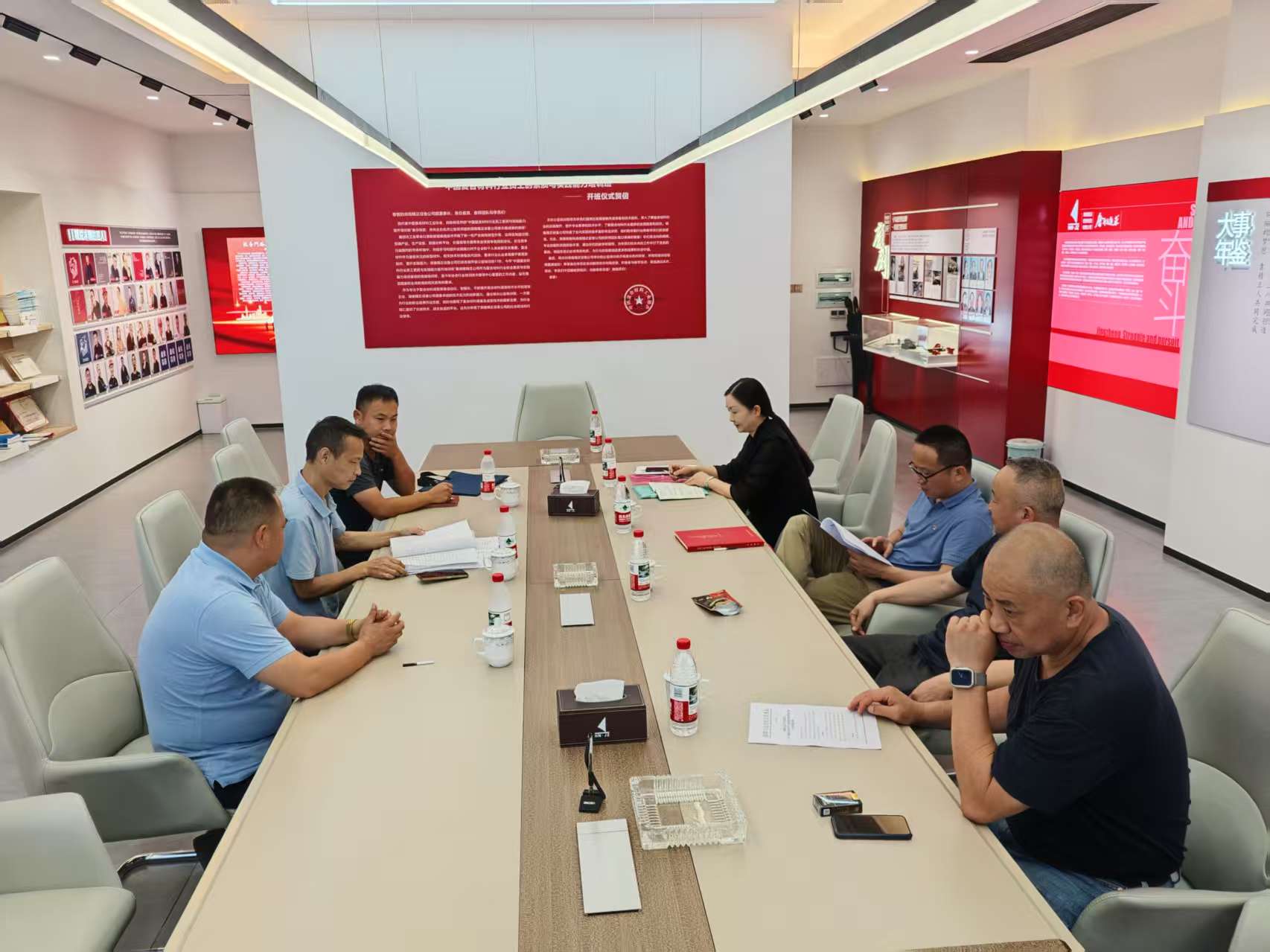 退役軍人事務(wù)局張局長(zhǎng)一行來(lái)我司對(duì)接退役軍人先進(jìn)典型事宜